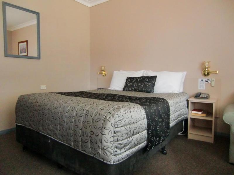 Castle Motel Bairnsdale Kültér fotó