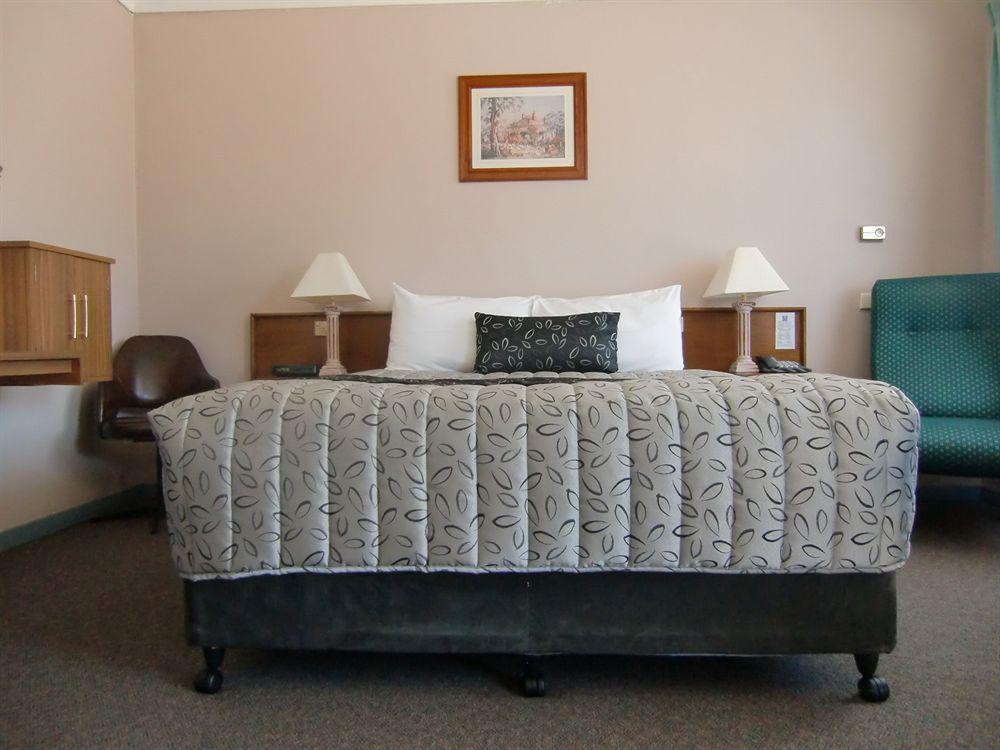 Castle Motel Bairnsdale Kültér fotó